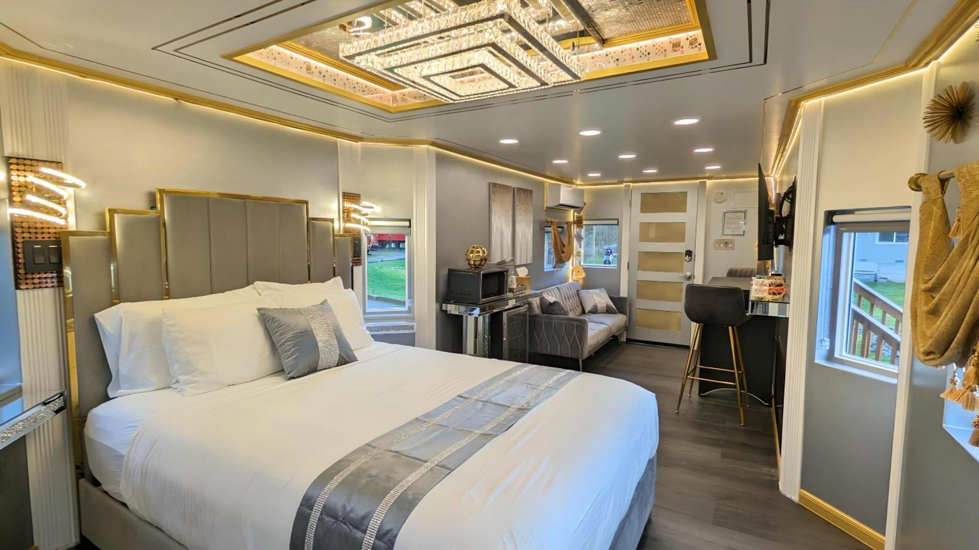 Olympic Railway Inn Секим Номер фото