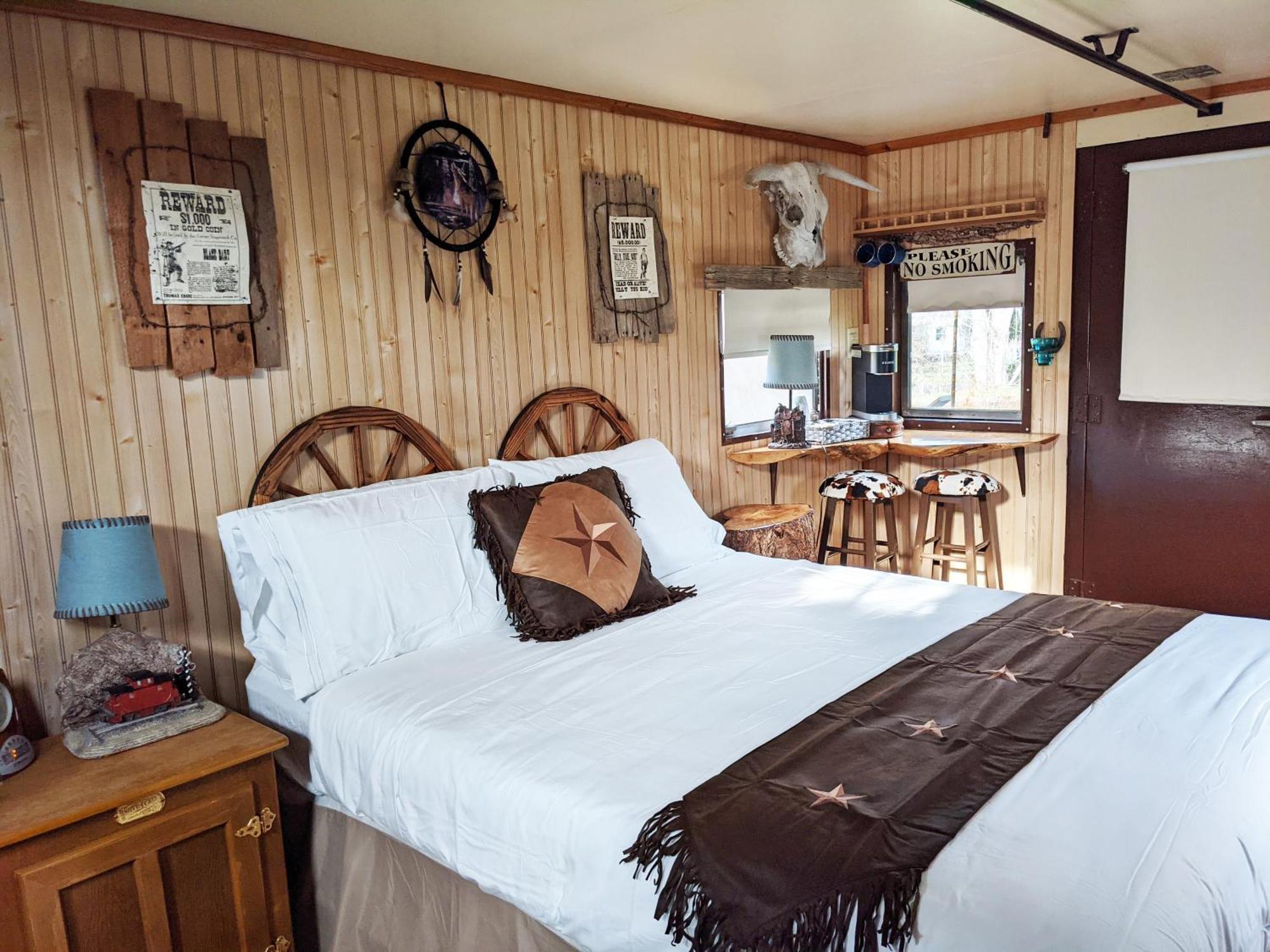 Olympic Railway Inn Секим Номер фото